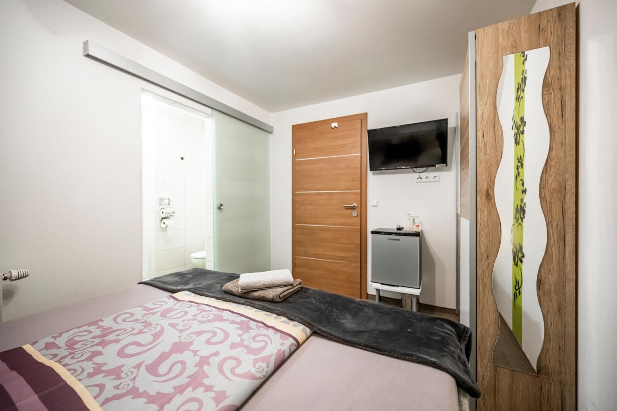 Die Schlafstube - Bed & Breakfast Zeltweg Extérieur photo