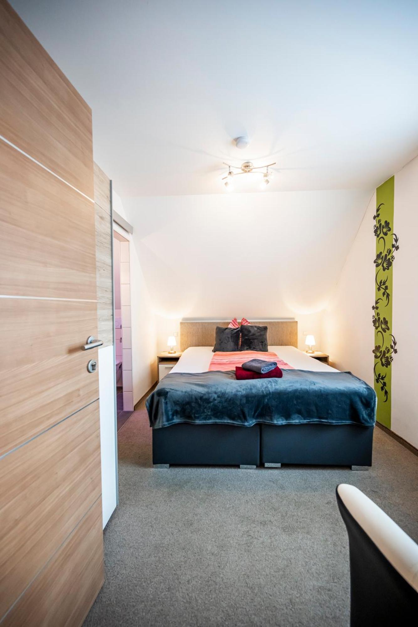 Die Schlafstube - Bed & Breakfast Zeltweg Extérieur photo