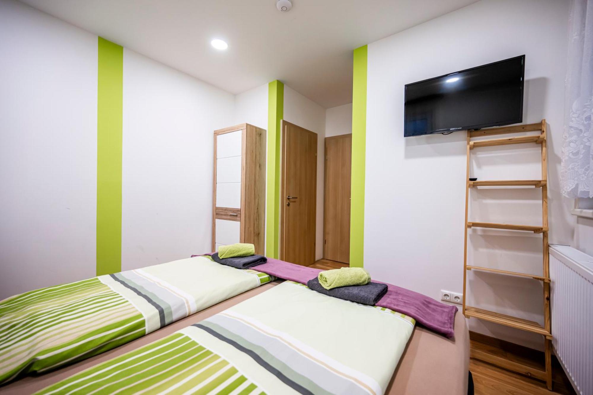 Die Schlafstube - Bed & Breakfast Zeltweg Extérieur photo
